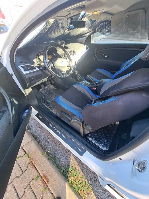 Renault Mégane III coupé comercial