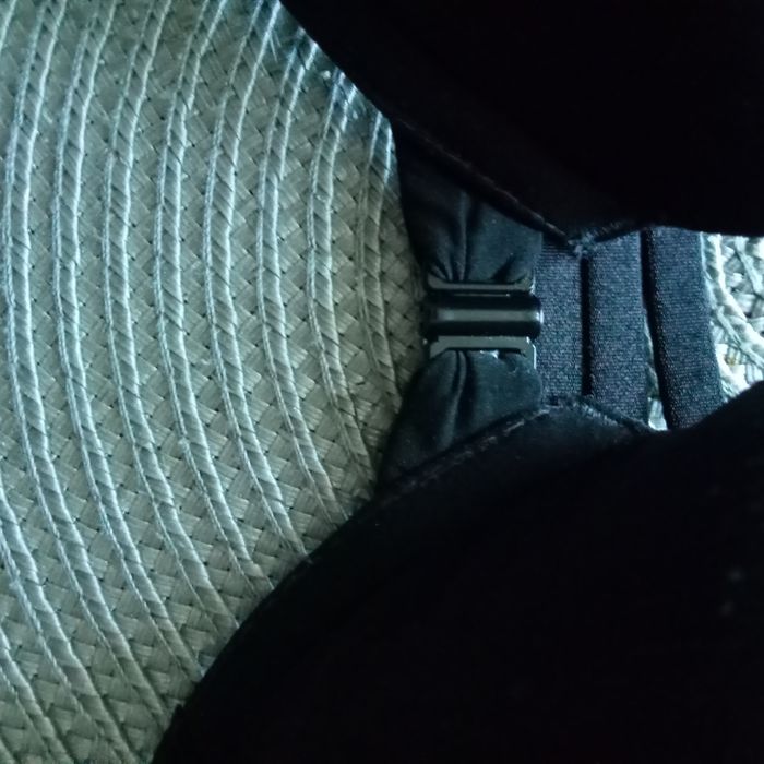 Biustonosz zapinany z przodu Triumph 80E