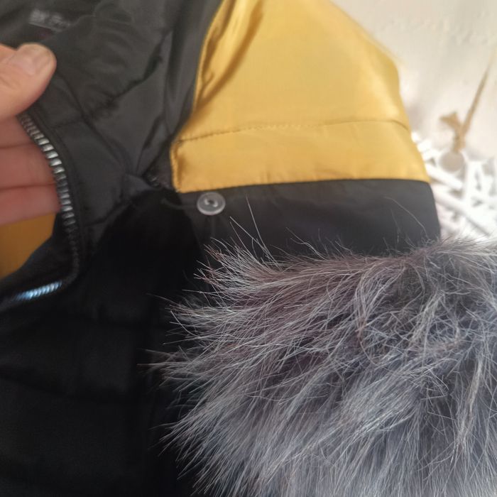 Zimowa dłuższa  kurtka XL z kapturem