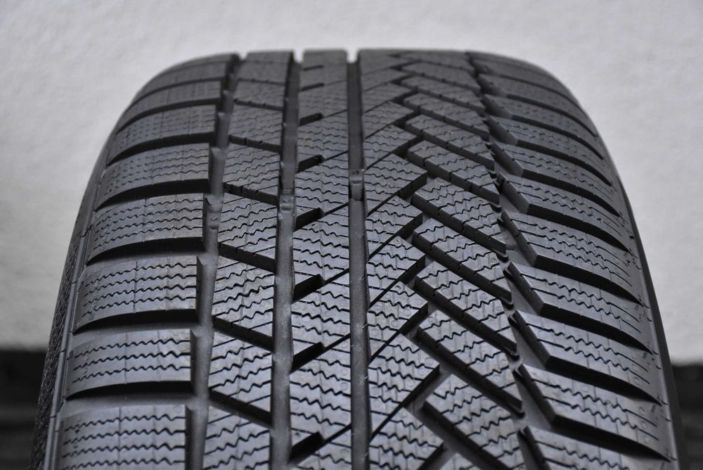 Continental WinterContact TS 850 P XL FR AO 255/40R20 101W dot2023