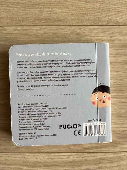 Księga dźwięków oraz pucio zabawy gestem i dźwiękiem