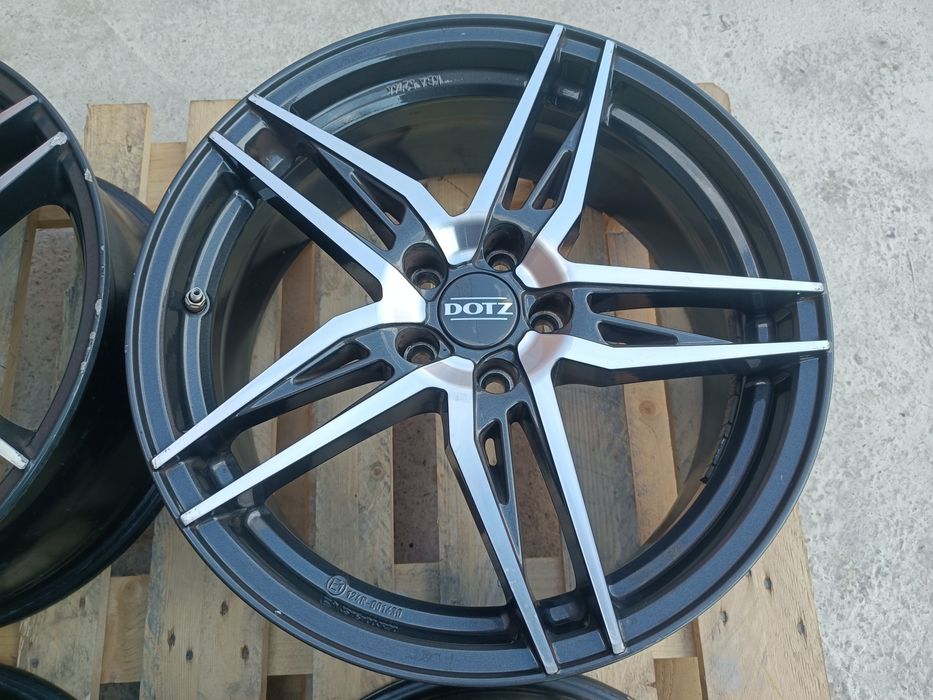 Легкосплавні диски 5 105 R18 DOTZ