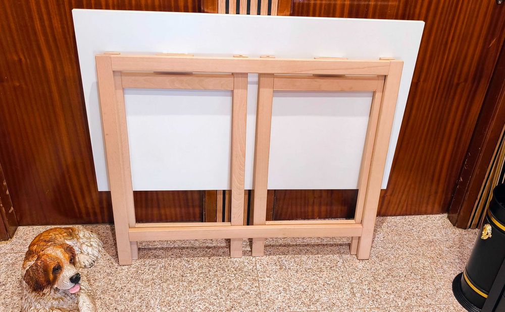 Mesa para escritório, estudo ou utilização ocasional