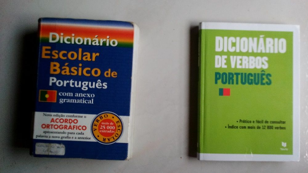 Dicionário Escolar de Português Inglês - Alemão - Frances - Espanhol