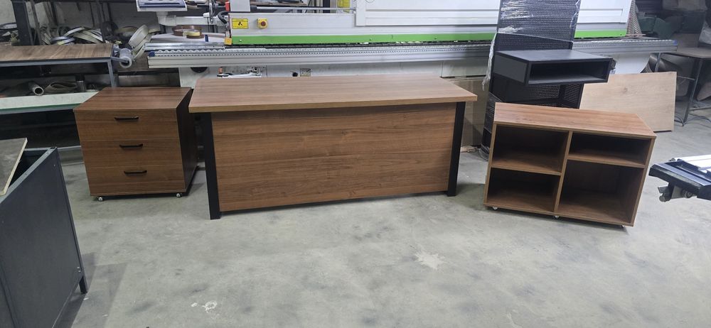 Стол письменный. кухонный. офисный .парта.стеллаж лофт