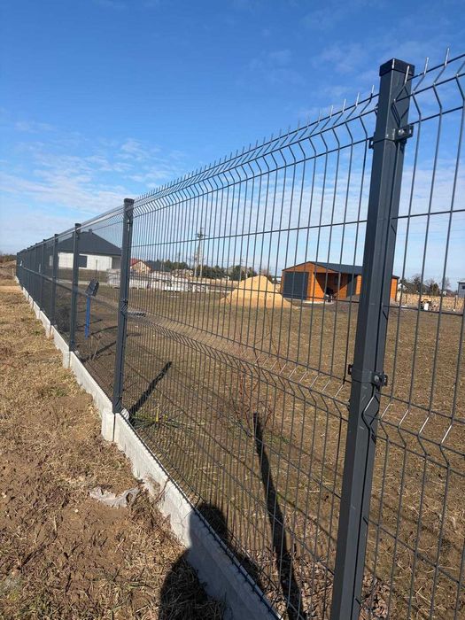 Ogrodzenie panelowe 1.23 z podmurówką