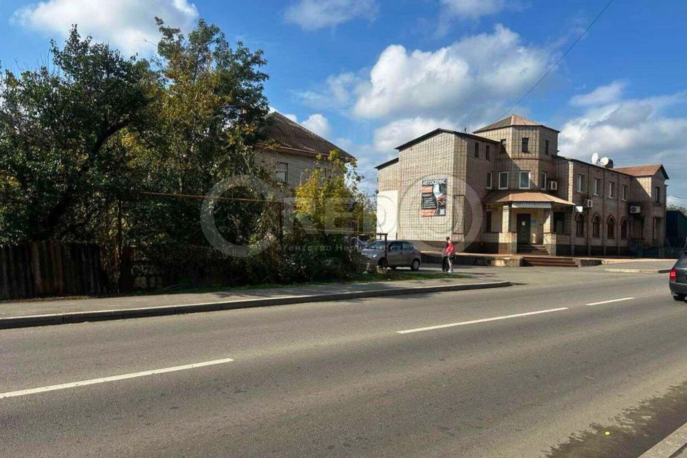 Продаж земельної ділянки в центрі, вул.Кобилянського,130