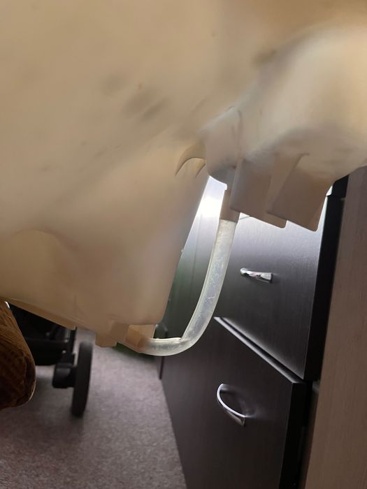 Продам детскую ванночку со сливом и адаптерами под любую ванную