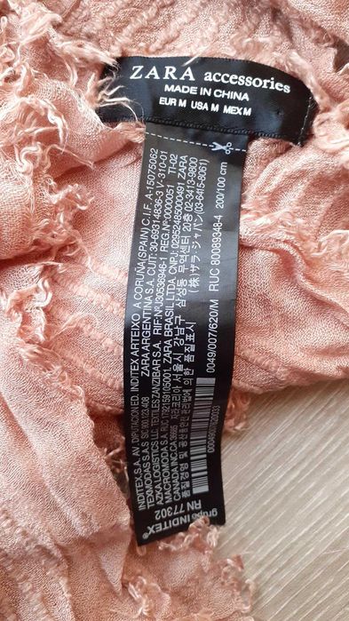 Lenço rosa grande zara