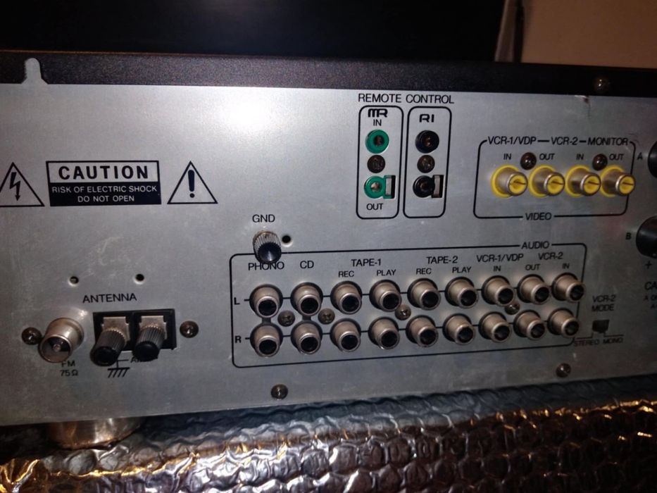 Amplificador Onkyo com comando Mod: 7740 RI