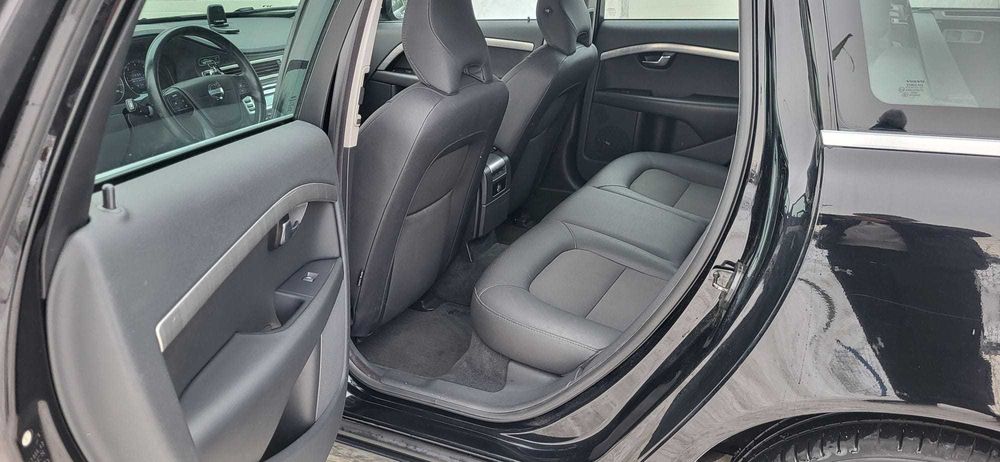 Volvo V70 2.0 d3 5 cylindrowy 2010 model 2011