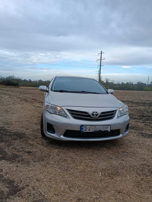 срочно тойота корола 2012 року