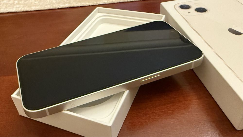 iPhone 13 128 GB biały wygląd 9,5/10