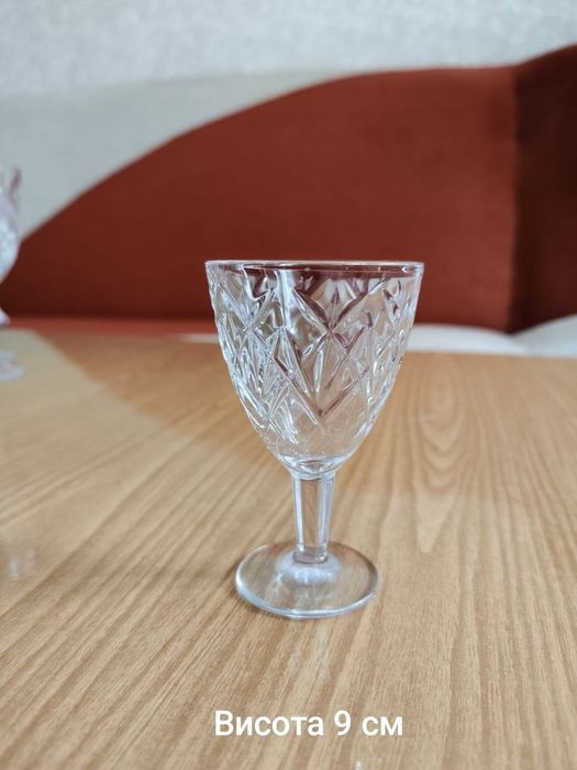 Кришталеві чарки фужери келихи
