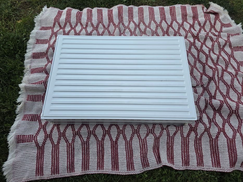 Grzejnik trzypłytowy 90x60x17 jak nowy