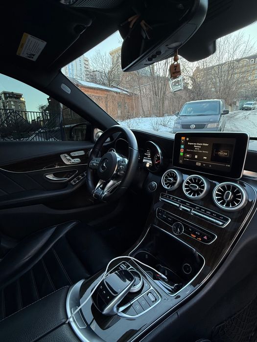 Mercedes Benz amg C 43