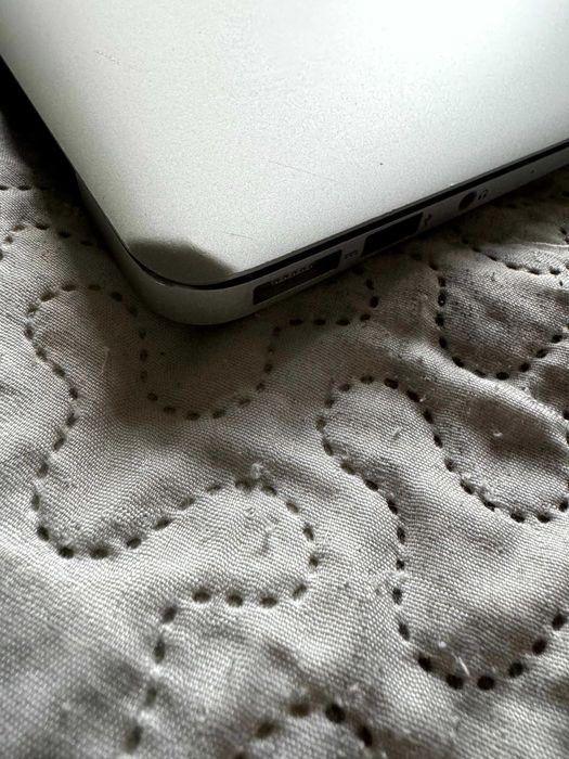 MacBook Air 13" (2014)