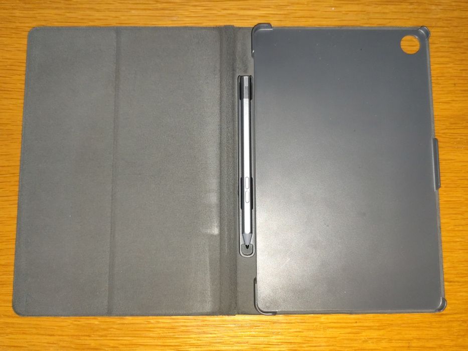 Tablet Lenovo M10 plus 3rd Gen + capa + caneta
Precision Pen 2
Muito b