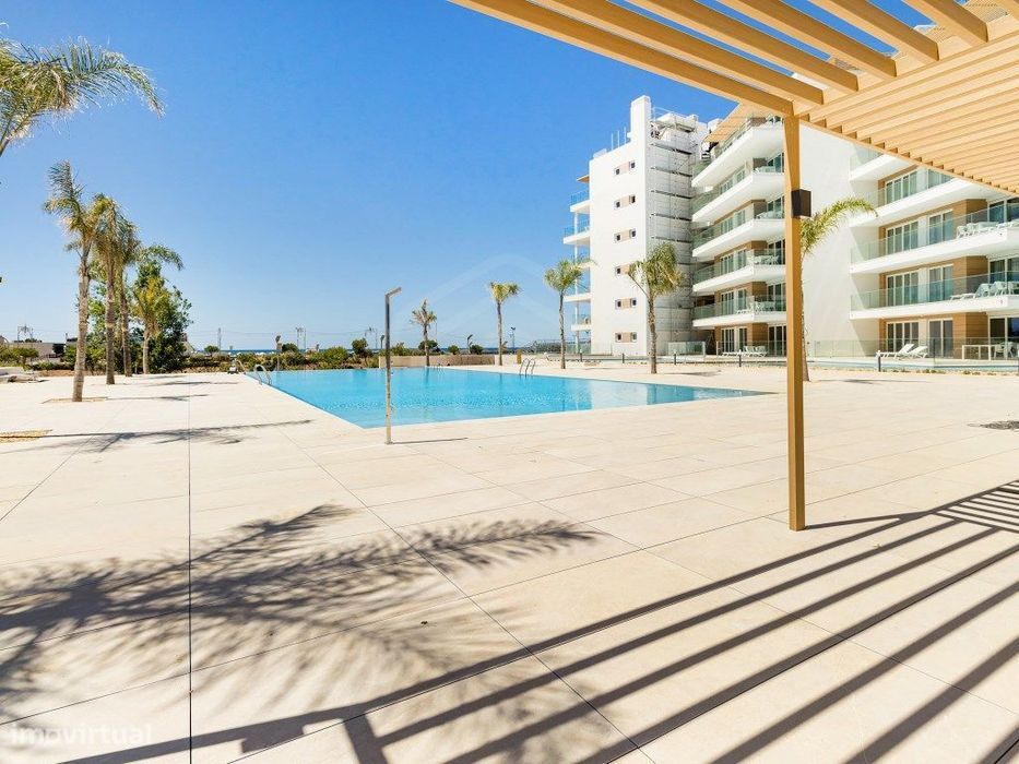 Apartamento T2 Exclusivo na primeira linha da praia, Vilamoura, Alg...