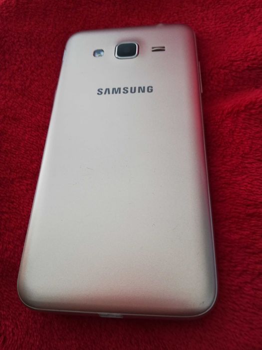 Samsung Galaxy J3 /6 złoty
