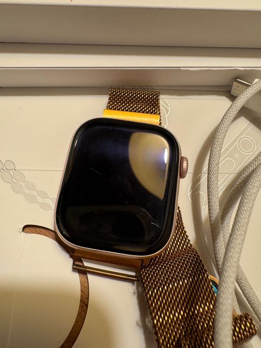 Apple Watch Series 10 42 mm GPS – pudełko + ładowarka