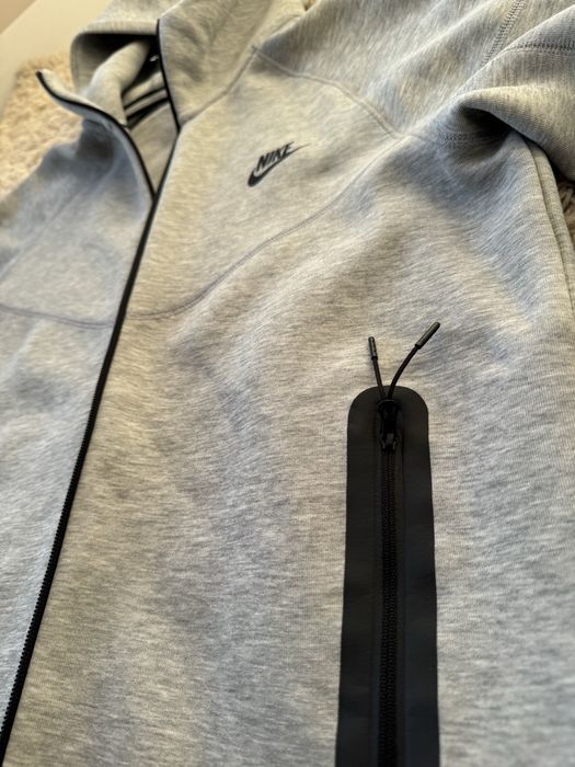 Толстовка чоловіча Nike Tech Fleece Full-Zip Hoodie Grey FB7921-063