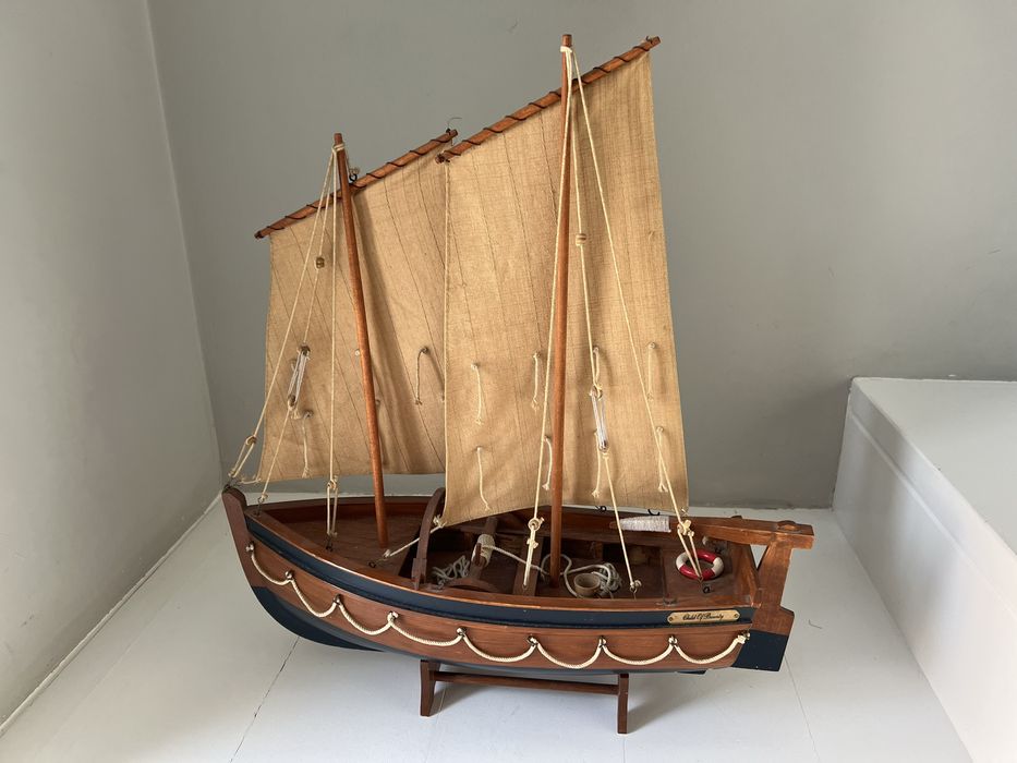 Barco madeira Decorativo artesanal feito a mao