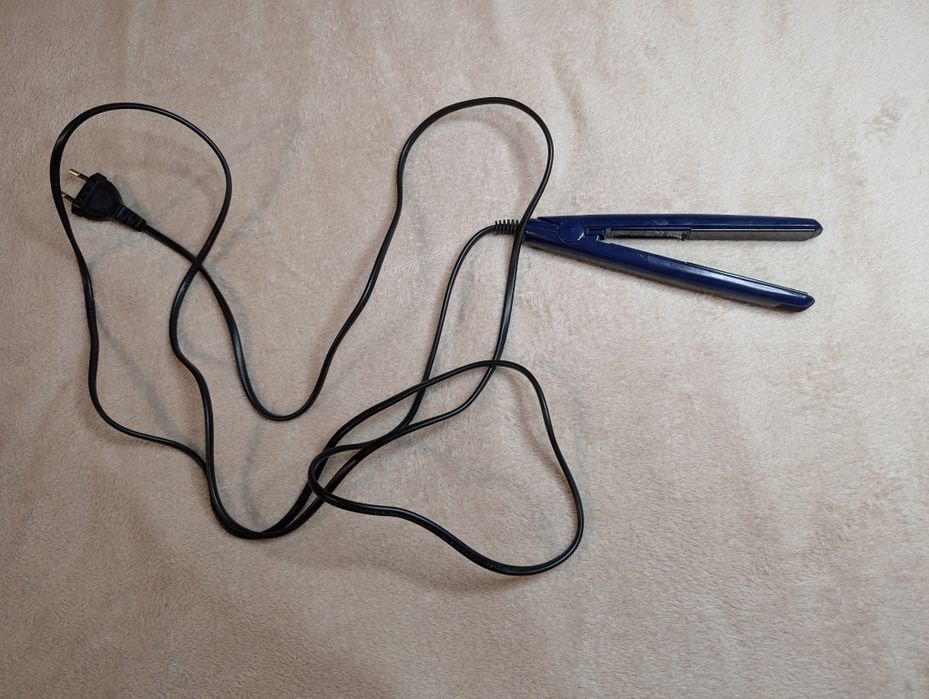 утюжок для вирівнювання волосся та завитків grunhelm
45 вт