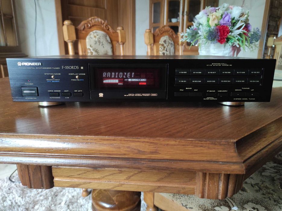 Tuner Pioneer F-550RDS