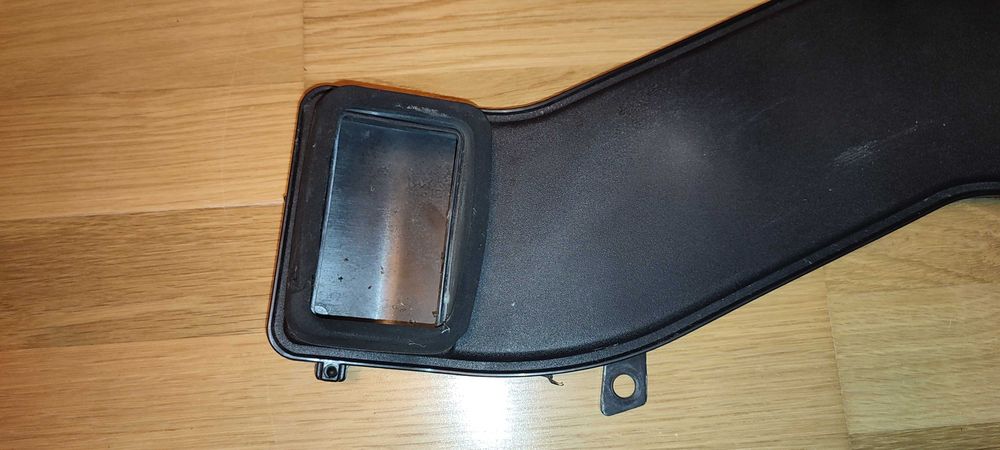 воздухозаборник патрубок повітряного фільтра 4N51-10B768-AF VOLVO V50