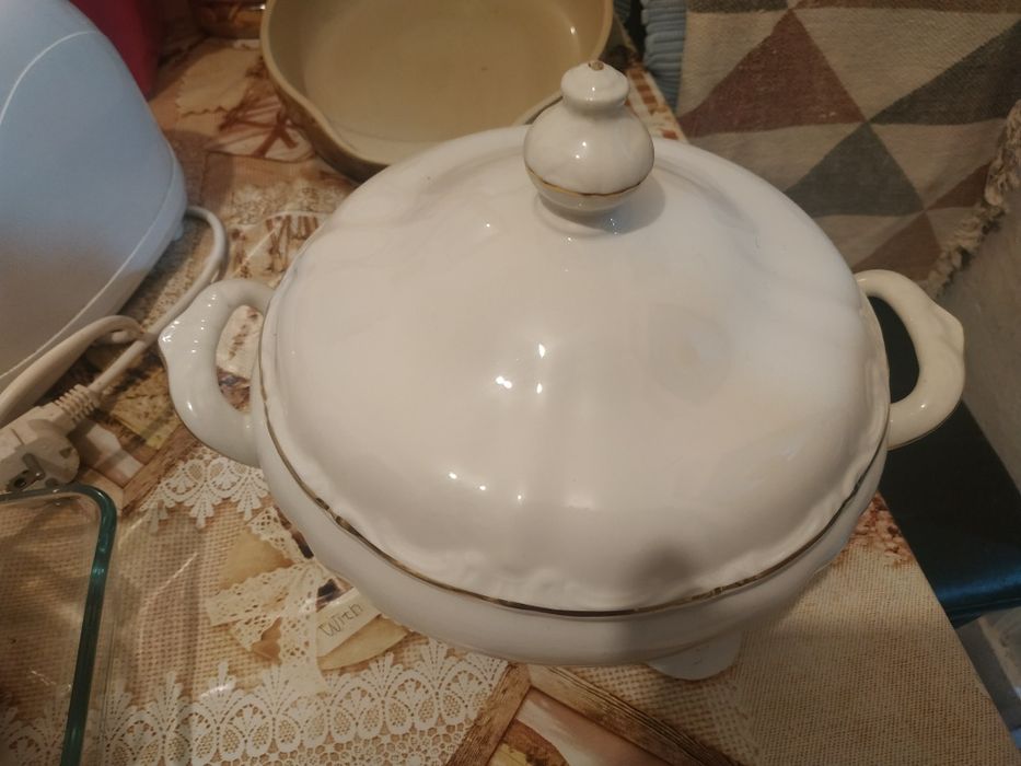 Peças de loica e badsja tudo como novo