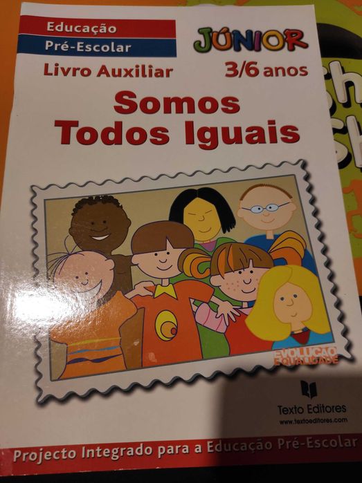 Os 4 livros e portes grátis
