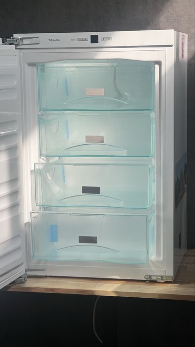 Морозильная камера Miele F 32202 ІДЕАЛ морозилка морозильна камера