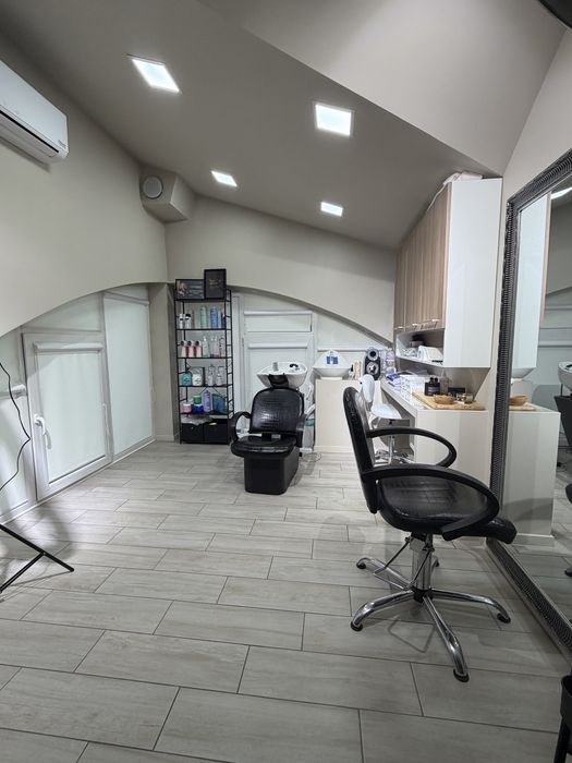 Здається в оренду кабінет первкар