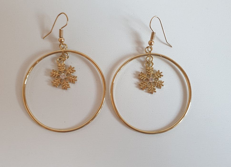 Kolczyki kółka ze śnieżynkami
