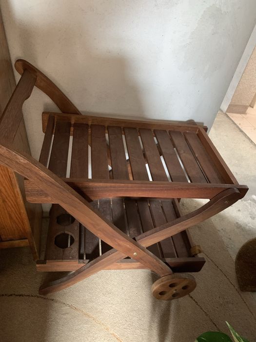 Vende-se carro de bebidas