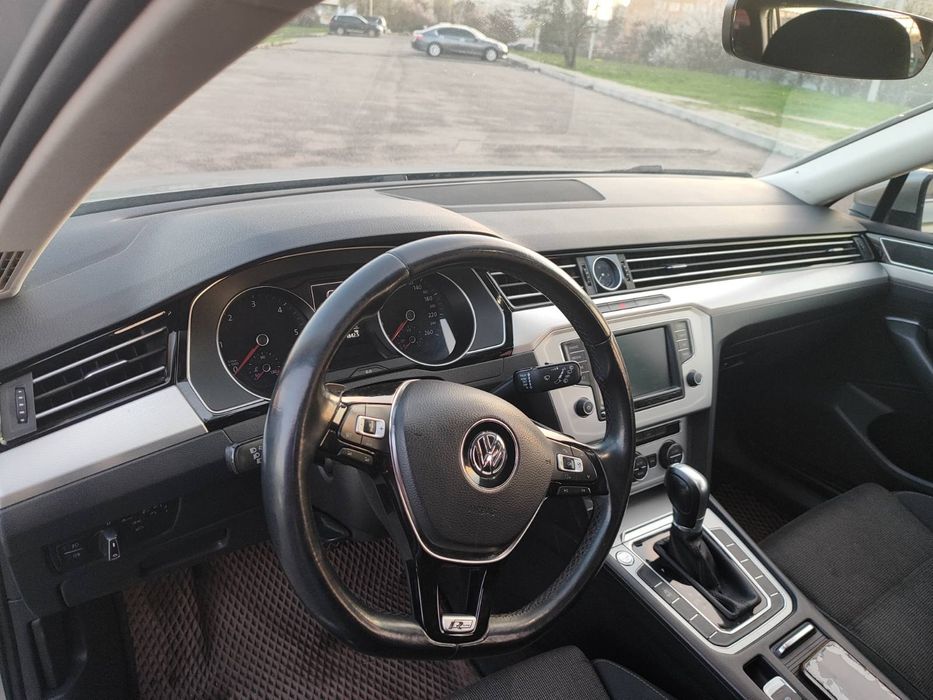 Продам Фольксваген пасат б8