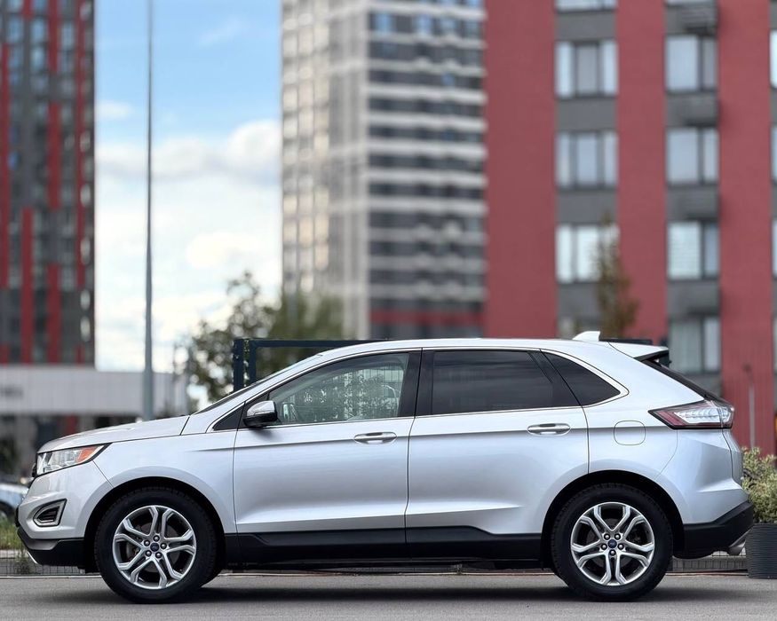Ford Edge Titanium