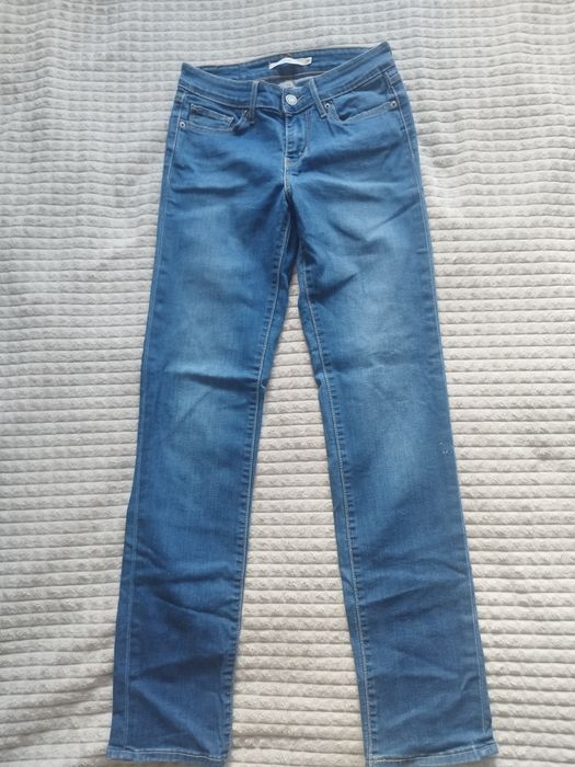 Jeansy Levi's Strauss & Co.