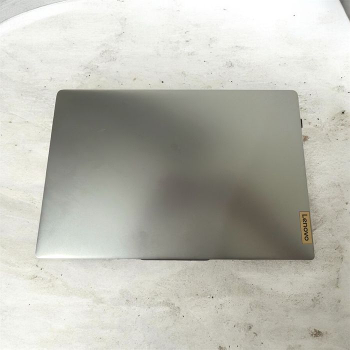 Lenovo Ideapad Slim 3 15ABR8