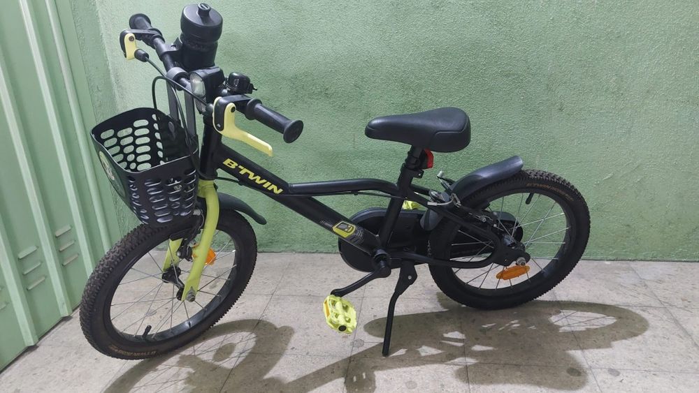 Bicicleta Criança Decathlon 500 Dark Hero 16"