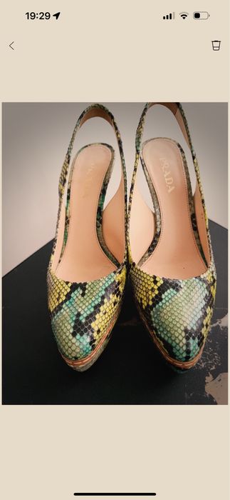 Туфли Prada женские