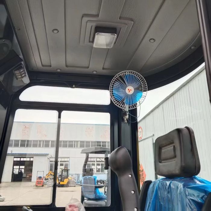 Мини экскаватор, 1.8 тони , баггер , новий в наявності  .