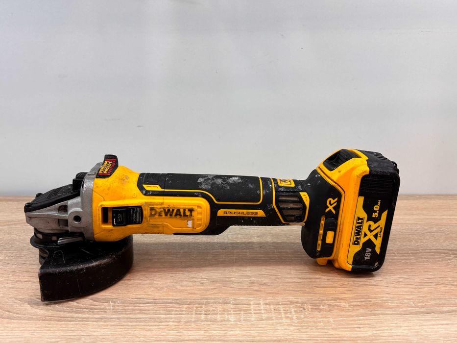 Szlifierka kątowa DeWalt DGC405 + Aku 5Ah