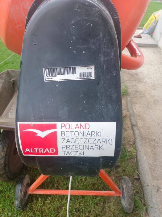 Betoniarka wolnospadowa