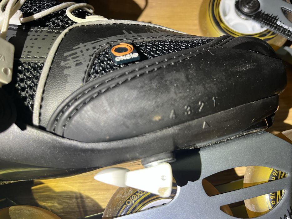 Patins em Linha Ajustáveis (37–40) + Mala – Quase Novos