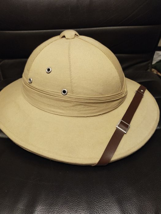 Корковый убор ,Вьетнама