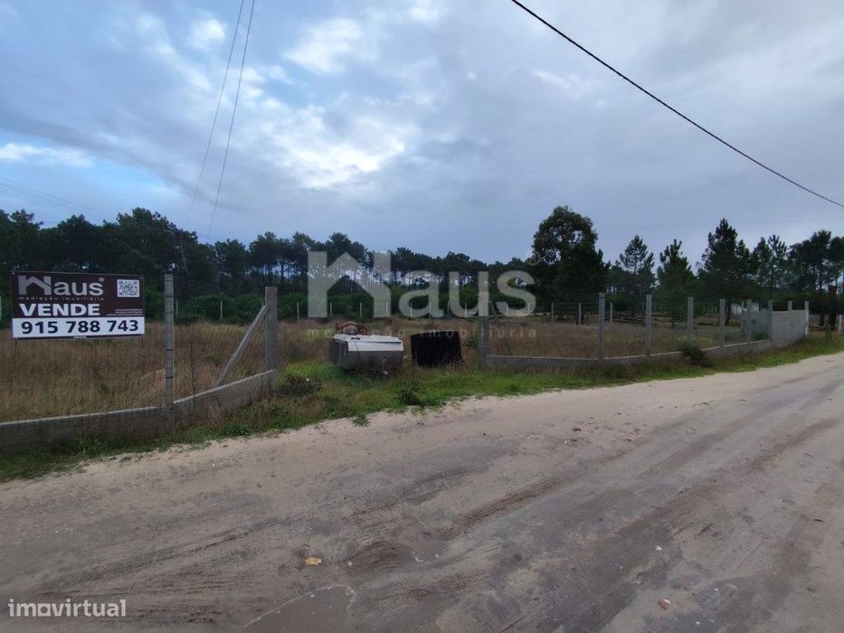Lote de terreno com 1000m2 - Sesmarias do Meio