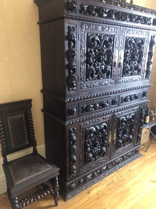 Movel antigo e conjunto de cadeirao e 6 cadeiras antigas