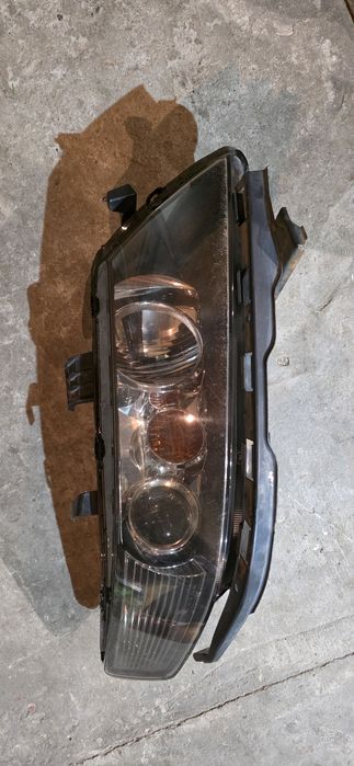 Передня права фара Honda Accord 7